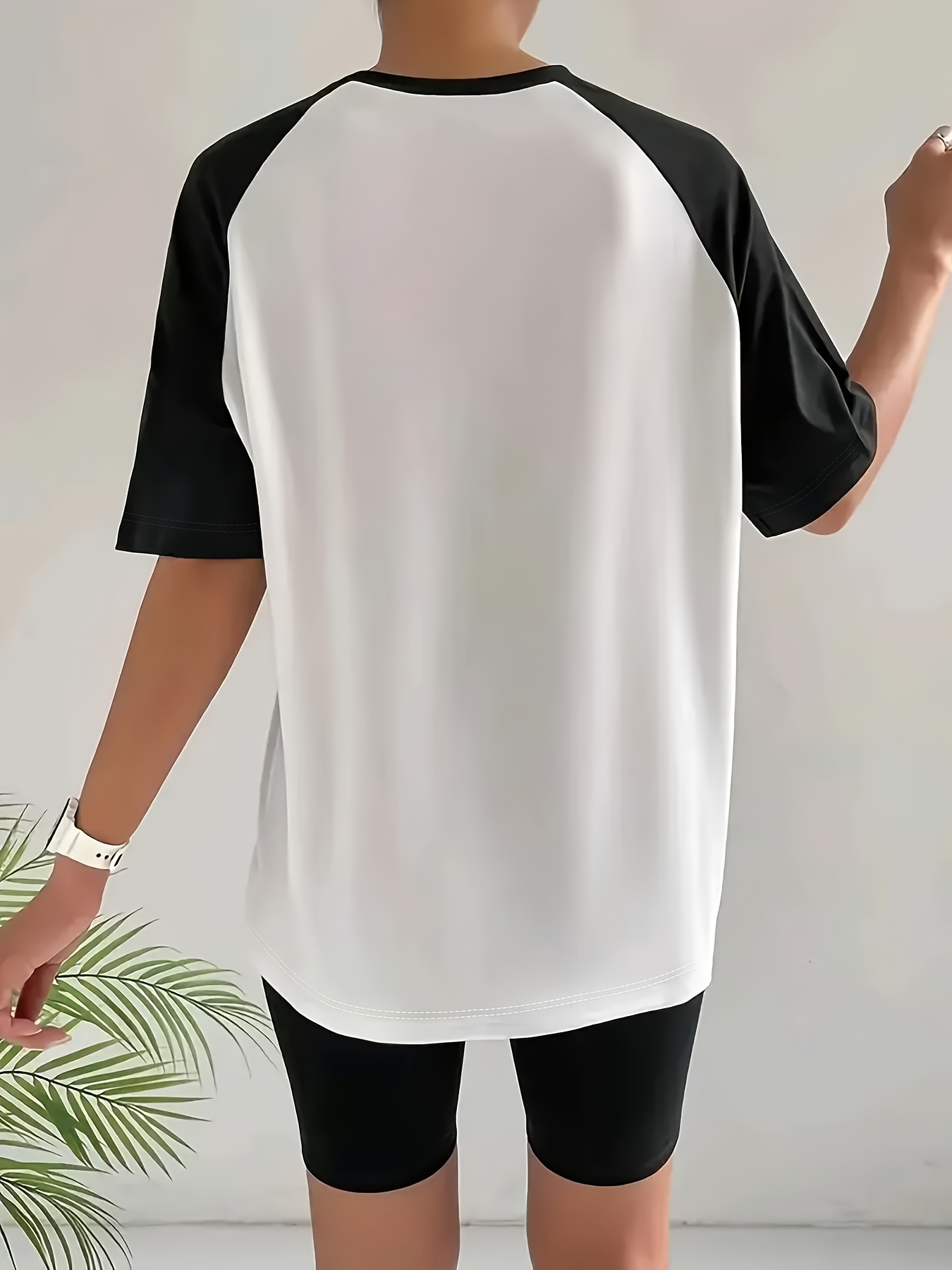 LONDON Graphic Print T-shirt S - Summer Clothing London ulasan dan harga